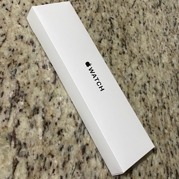 NEW IN BOX APPLE CELLULAR WATCH HEALTH AND FITNESS (Black) - Picture 1 of 11